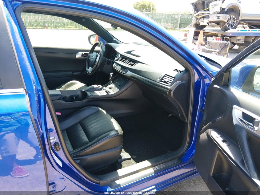 2012 Lexus Ct VIN JTHKD5BH1C2074810 IAAI salvage auction — FRONT END, Salvage Title, sold $1,050 on 2026-07-17 (photo 5)
