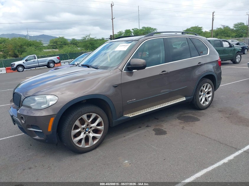 2013 BMW X5 VIN 5UXZV4C55D0E02515 IAAI salvage auction — NORMAL WEAR, Clear (Hawaii), sold $225 on 2026-07-14 (photo 2)
