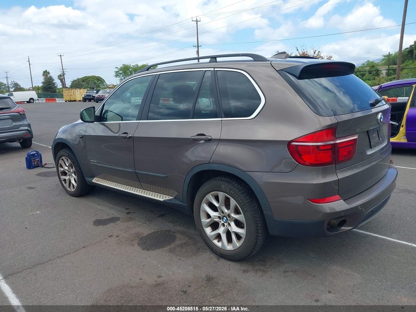 2013 BMW X5 VIN 5UXZV4C55D0E02515 IAAI salvage auction — NORMAL WEAR, Clear (Hawaii), sold $225 on 2026-07-14 (photo 3)
