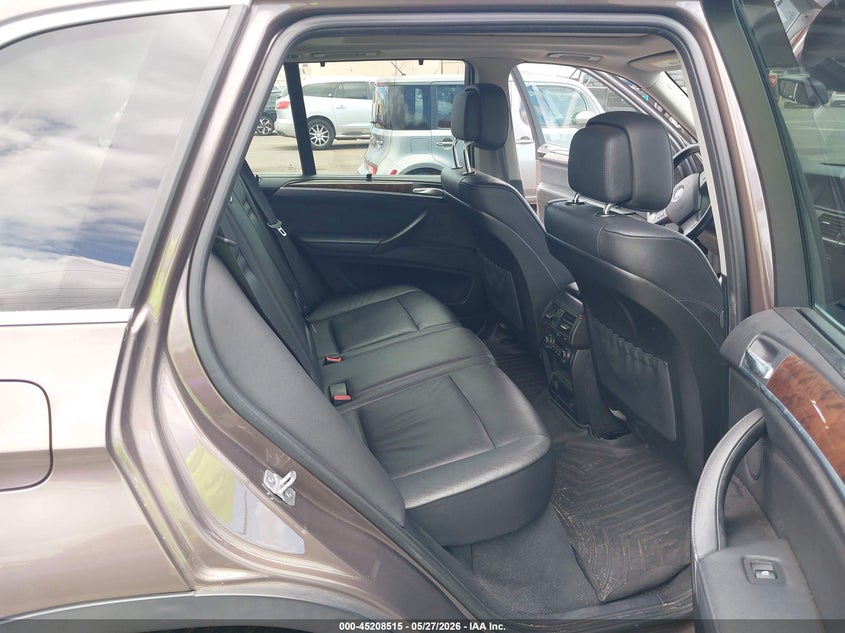 2013 BMW X5 VIN 5UXZV4C55D0E02515 IAAI salvage auction — NORMAL WEAR, Clear (Hawaii), sold $225 on 2026-07-14 (photo 8)