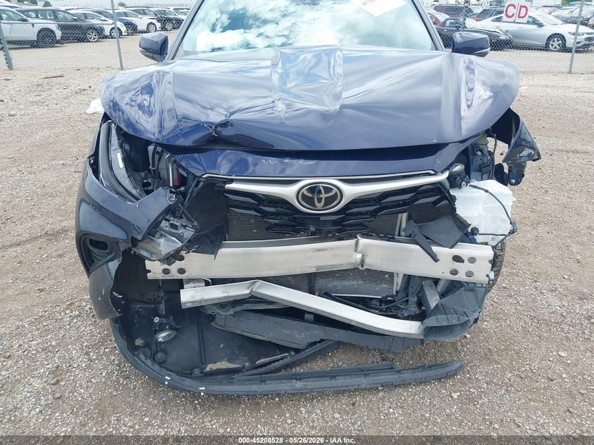2022 Toyota Highlander VIN 5TDGZRBH1NS567785 IAAI salvage auction — FRONT END, Salvage (Illinois), sold $11,800 on 2026-07-15 (photo 6)