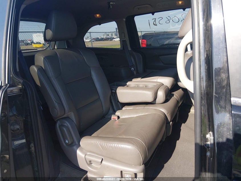 2015 Honda Odyssey VIN 5FNRL5H67FB039179 IAAI salvage auction — RIGHT SIDE, Salvage Title, sold $2,950 on 2026-07-27 (photo 8)