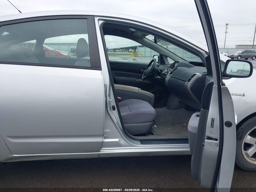 2006 Toyota Prius VIN JTDKB20U463161346 IAAI salvage auction — FRONT & REAR, Salvage (Oregon), sold $475 on 2026-07-07 (photo 5)