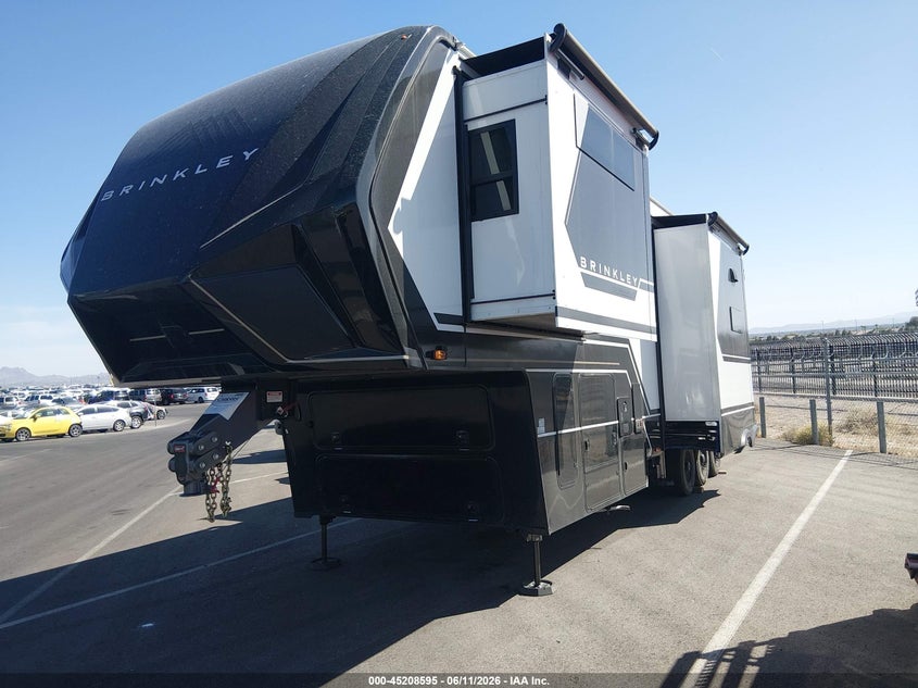 2024 Brinkley rv Other VIN 7T0FG4231R1000034 IAAI salvage auction — UNKNOWN, Salvage (Nevada), sold $54,000 on 2026-07-15 (photo 2)
