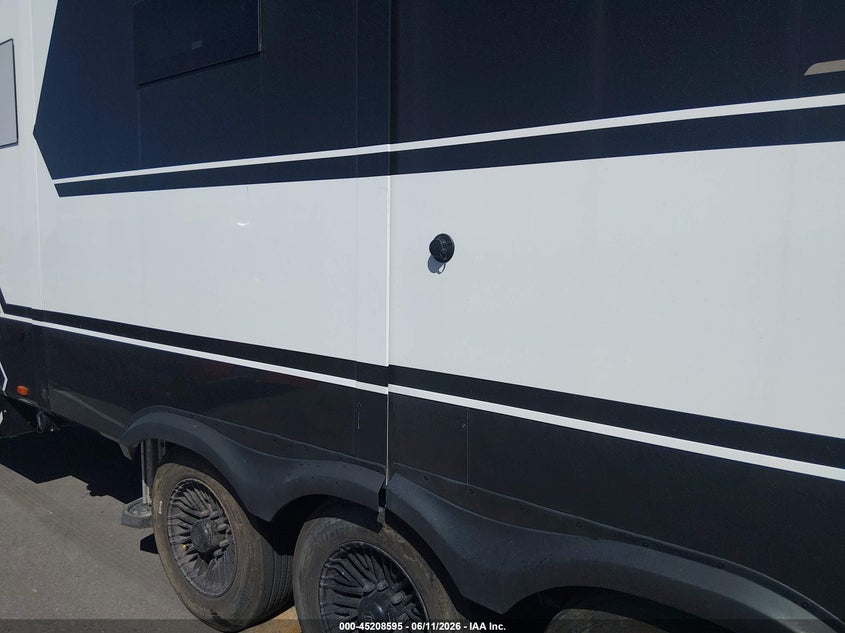 2024 Brinkley rv Other VIN 7T0FG4231R1000034 IAAI salvage auction — UNKNOWN, Salvage (Nevada), sold $54,000 on 2026-07-15 (photo 6)