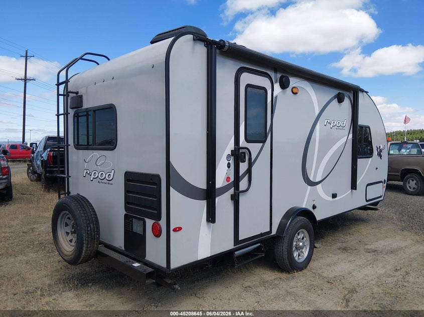 2020 Forest river R pod VIN 4X4TRPV19LB023227 IAAI salvage auction — ROOF, Salvage (Oregon), sold $5,700 on 2026-07-10 (photo 4)