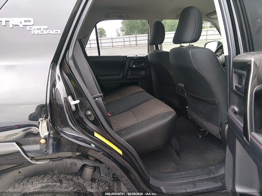 2019 Toyota 4runner VIN JTEBU5JR7K5716337 IAAI salvage auction — FRONT END, Salvage (Arkansas), sold $10,900 on 2026-08-01 (photo 8)