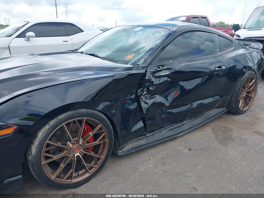 2020 Ford Mustang VIN 1FA6P8CF4L5189950 IAAI salvage auction — SIDE, Salvage Title, sold $9,200 on 2026-07-31 (photo 6)