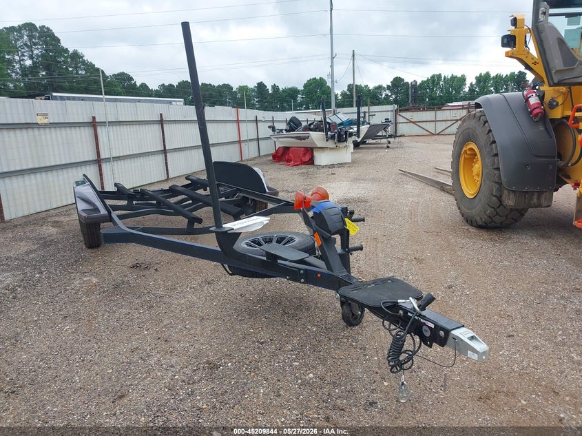 2026 Skeeter Custom trailer VIN 7FUBB2427TK251316 IAAI salvage auction — FRONT & REAR, Original (Texas), sold $1,025 on 2026-07-23 (photo 1)