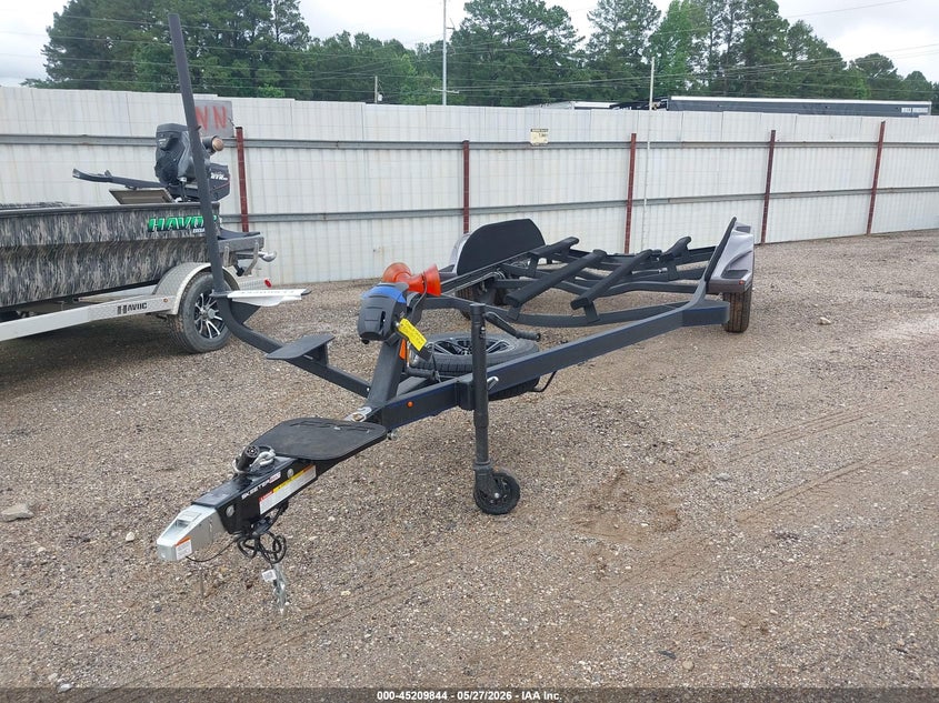 2026 Skeeter Custom trailer VIN 7FUBB2427TK251316 IAAI salvage auction — FRONT & REAR, Original (Texas), sold $1,025 on 2026-07-23 (photo 2)