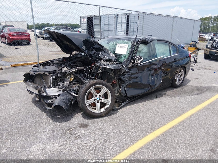 2015 BMW 3er VIN WBA3B5G52FNS14938 IAAI salvage auction — FRONT END, Salvage Title, sold $350 on 2026-07-08 (photo 2)
