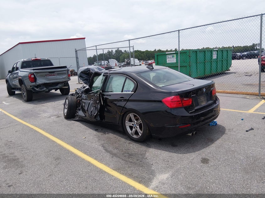 2015 BMW 3er VIN WBA3B5G52FNS14938 IAAI salvage auction — FRONT END, Salvage Title, sold $350 on 2026-07-08 (photo 3)