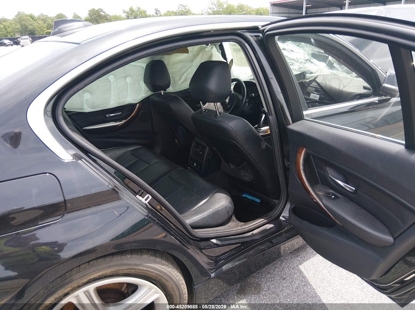 2015 BMW 3er VIN WBA3B5G52FNS14938 IAAI salvage auction — FRONT END, Salvage Title, sold $350 on 2026-07-08 (photo 8)