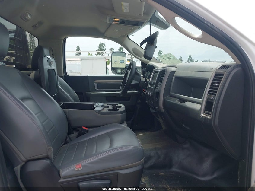2016 Ram 3500 VIN 3C63R3ALXGG227318 IAAI salvage auction — RIGHT FRONT, Salvage Title, sold $3,750 on 2026-07-22 (photo 5)