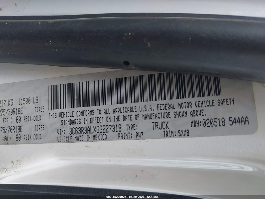 2016 Ram 3500 VIN 3C63R3ALXGG227318 IAAI salvage auction — RIGHT FRONT, Salvage Title, sold $3,750 on 2026-07-22 (photo 9)