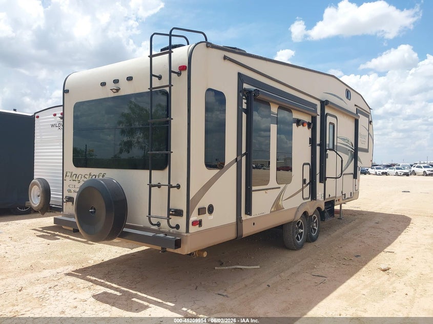 2015 Forest river Flagstaff VIN 4X4FFLD24F1866593 IAAI salvage auction — HAIL, Original (Texas), sold $4,250 on 2026-07-09 (photo 4)