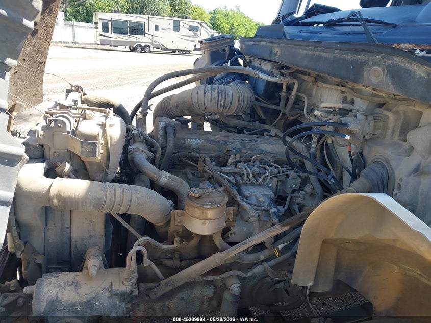 2006 Hino Hino 338 VIN 5PVNV8JT462S10693 IAAI salvage auction — SIDE, Clear (Texas), sold $25 on 2026-07-27 (photo 9)