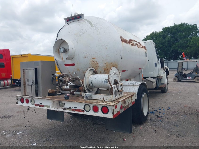 2006 Hino Hino 338 VIN 5PVNV8JT462S10693 IAAI salvage auction — SIDE, Clear (Texas), sold $25 on 2026-07-27 (photo 4)