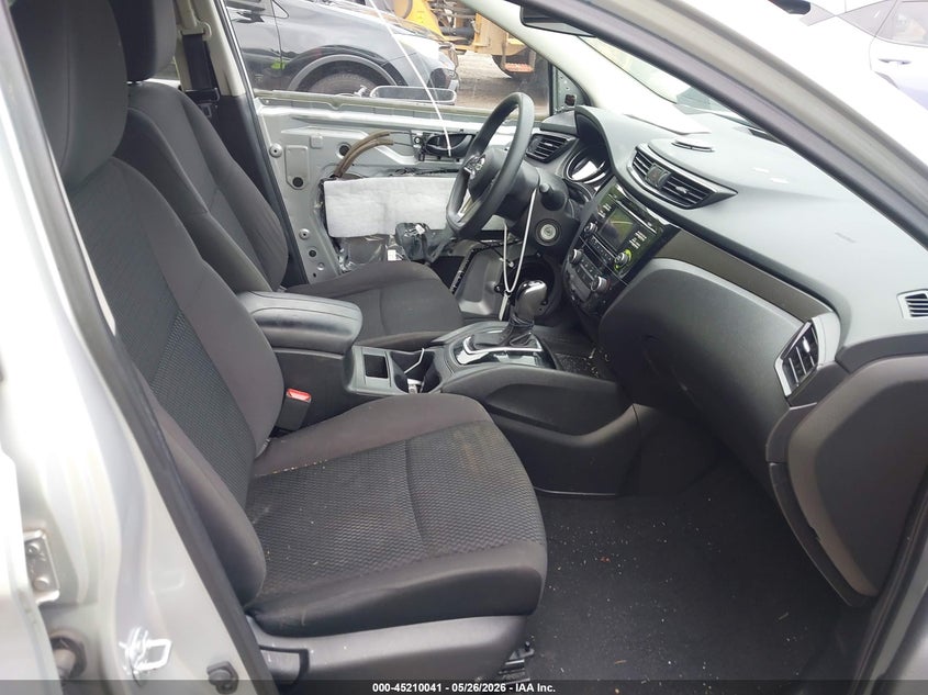 2017 Nissan Rogue VIN JN1BJ1CR1HW122660 IAAI salvage auction — FRONT END, Salvage - Greater Than 75% (Maryland), sold $1,750 on 2026-07-07 (photo 5)