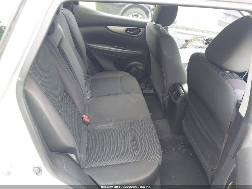 2017 Nissan Rogue VIN JN1BJ1CR1HW122660 IAAI salvage auction — FRONT END, Salvage - Greater Than 75% (Maryland), sold $1,750 on 2026-07-07 (photo 8)