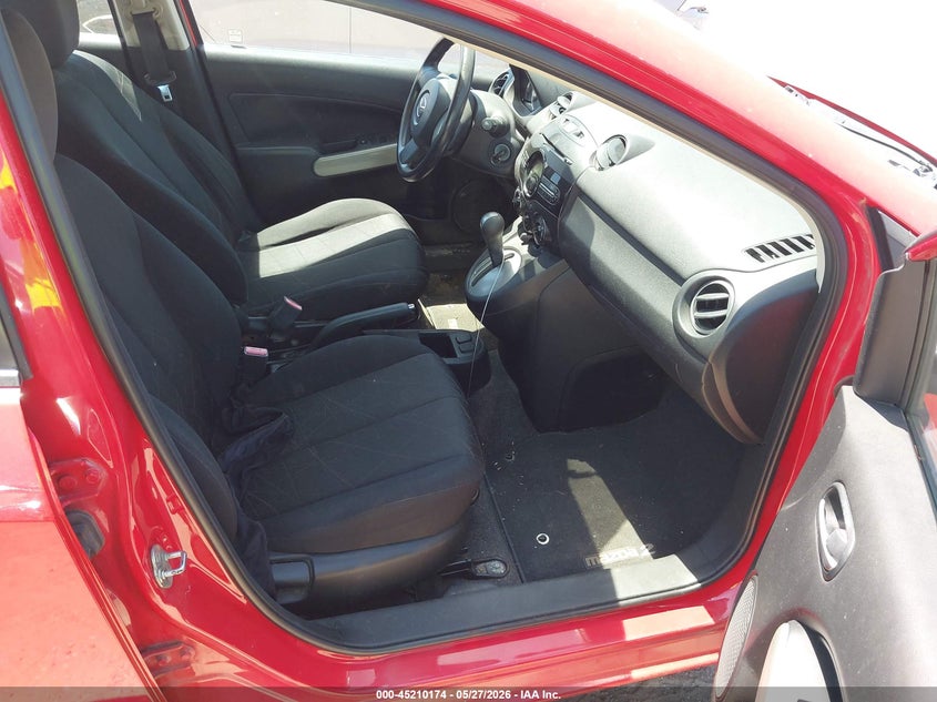 2012 Mazda 2 VIN JM1DE1KY5C0138052 IAAI salvage auction — HAIL, Salvage (Iowa), sold $1,300 on 2026-07-13 (photo 5)