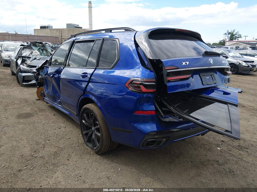 2024 BMW X7 VIN 5UX33EM00R9T36170 IAAI salvage auction — RIGHT FRONT, Salvage Title, sold $14,500 on 2026-07-29 (photo 3)