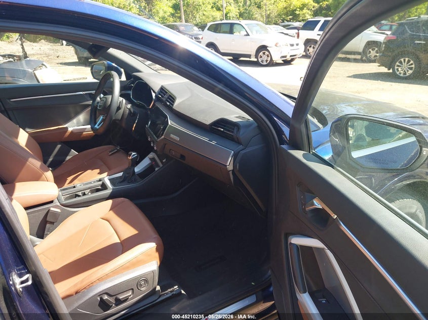 2022 Audi Q3 VIN WA1EECF3XN1027244 IAAI salvage auction — LEFT FRONT, Salvage Title, sold $7,000 on 2026-07-11 (photo 5)