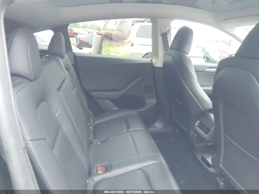2023 Tesla Model y VIN 7SAYGDEF2PF863870 IAAI salvage auction — REAR END, Salvage Title, sold $8,100 on 2026-07-28 (photo 8)