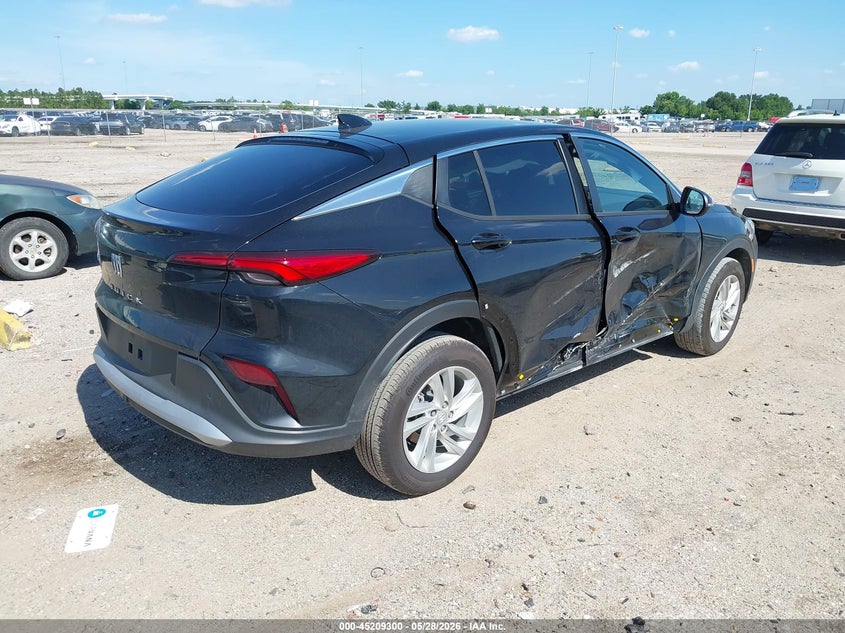2025 Buick Envista VIN KL47LAEP3SB166774 IAAI salvage auction — RIGHT SIDE, Salvage Title, sold $8,950 on 2026-08-20 (photo 4)