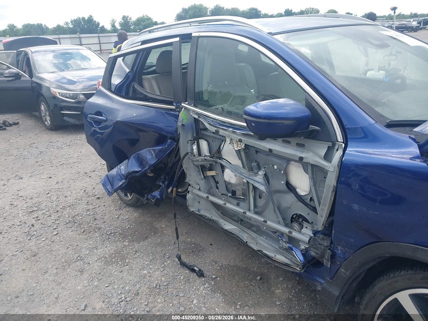 2019 Nissan Rogue VIN JN1BJ1CP3KW216772 IAAI salvage auction — RIGHT SIDE, Salvage (Alabama), sold $25 on 2026-07-29 (photo 6)