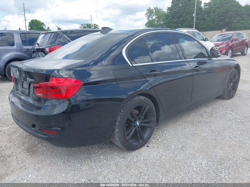 2017 BMW 3er VIN WBA8D9G38HNU64578 IAAI salvage auction — HAIL, Salvage Title, sold $5,300 on 2026-07-06 (photo 4)