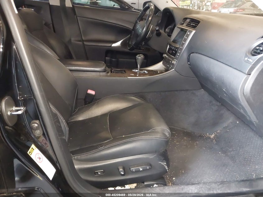 2010 Lexus Is 250 VIN JTHBF5C23A5119374 IAAI salvage auction — FRONT END, Salvage (Oregon), sold $875 on 2026-07-30 (photo 5)