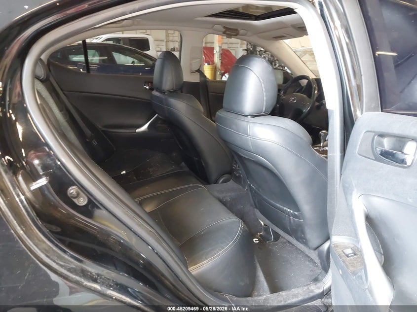2010 Lexus Is 250 VIN JTHBF5C23A5119374 IAAI salvage auction — FRONT END, Salvage (Oregon), sold $875 on 2026-07-30 (photo 8)
