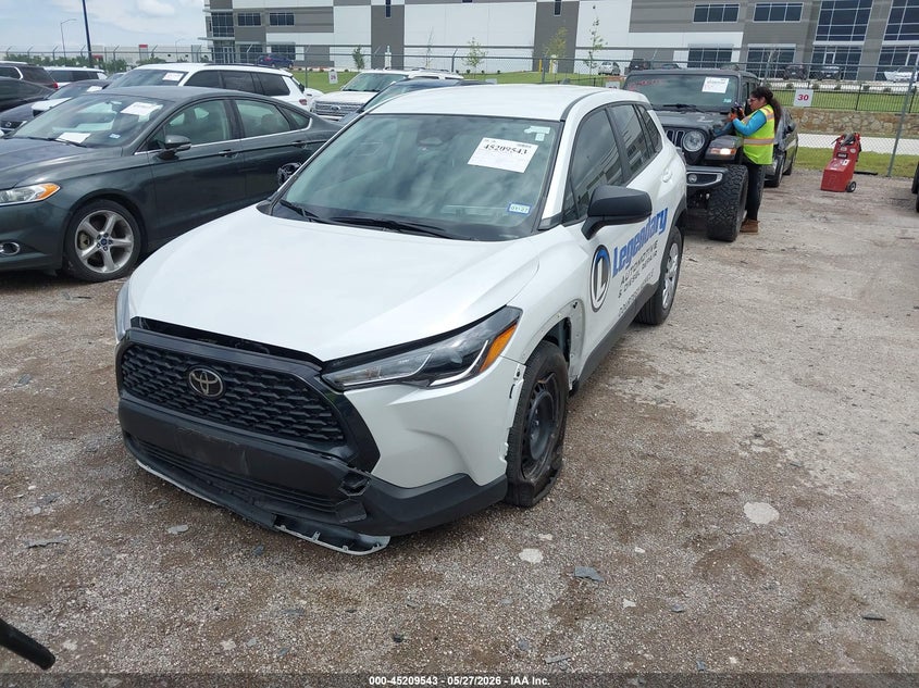2025 Toyota Corolla cross VIN 7MUAAAAG1SV119510 IAAI salvage auction — FRONT END, Salvage (Texas), sold $8,200 on 2026-07-28 (photo 2)