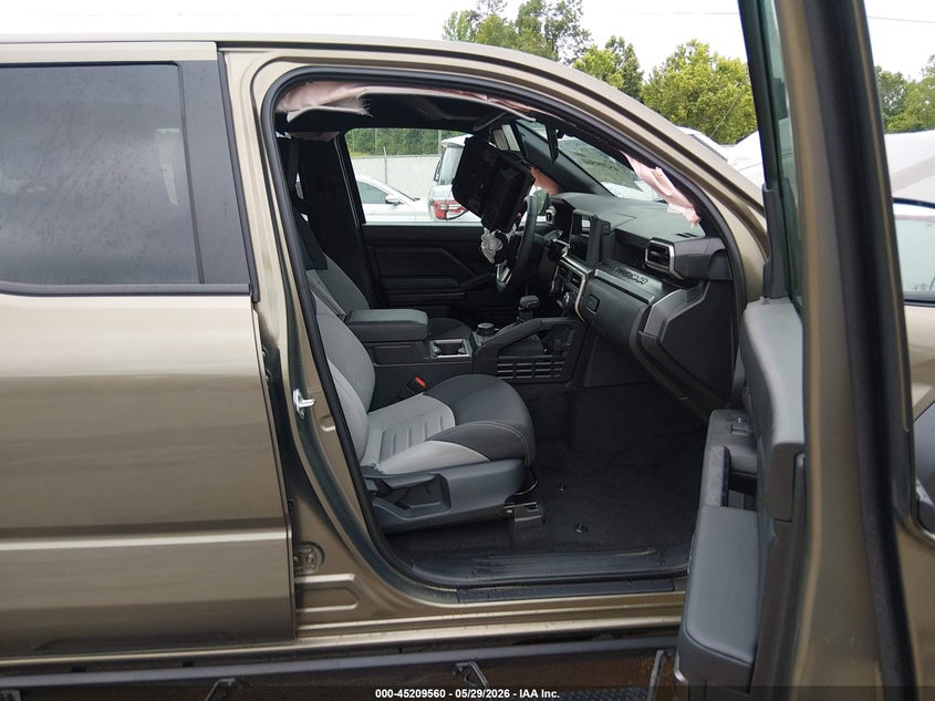 2026 Toyota Tacoma VIN 3TMLB5JNXTM265024 IAAI salvage auction — FRONT END, Salvage Title, sold $16,200 on 2026-07-30 (photo 5)