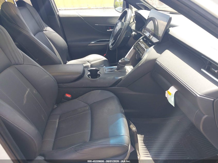 2024 Toyota Venza VIN JTEAAAAHXRJ161583 IAAI salvage auction — FRONT END, Salvage Title, sold $6,500 on 2026-07-28 (photo 5)