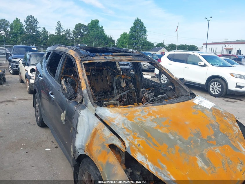 2014 Hyundai Santa fe VIN 5XYZUDLB7EG186010 IAAI salvage auction — TOTAL BURN, Salvage Title, sold $300 on 2026-07-13 (photo 6)