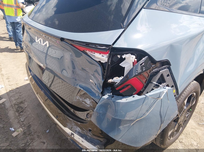2026 Kia Sportage VIN KNDPXDDG4T7324329 IAAI salvage auction — REAR END, Salvage (West Virginia), sold $14,900 on 2026-07-08 (photo 6)