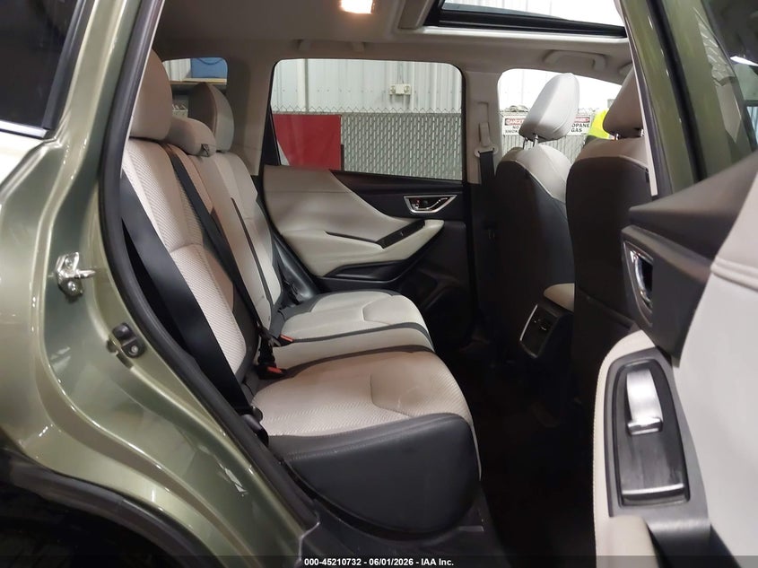 2019 Subaru Forester VIN JF2SKAEC0KH578035 IAAI salvage auction — HAIL, Salvage Title, sold $6,100 on 2026-07-28 (photo 8)