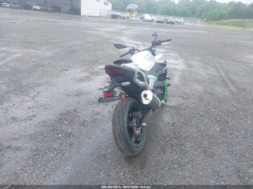 2024 Kawasaki VIN ML5CRGA1XRDA04191 IAAI salvage auction — FRONT END, Salvage Title, sold $550 on 2026-07-29 (photo 6)