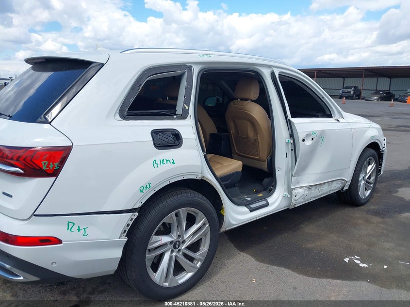2020 Audi Q7 VIN WA1LXAF74LD002635 IAAI salvage auction — SIDE, Salvage Title, sold $10,500 on 2026-08-01 (photo 6)