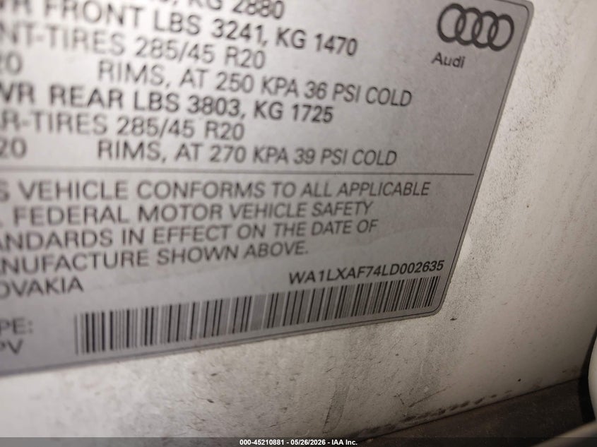 2020 Audi Q7 VIN WA1LXAF74LD002635 IAAI salvage auction — SIDE, Salvage Title, sold $10,500 on 2026-08-01 (photo 9)