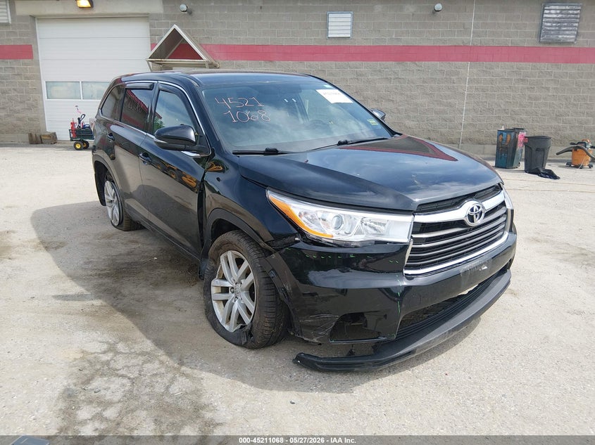 2015 Toyota Highlander VIN 5TDBKRFH6FS096243 IAAI salvage auction — RIGHT FRONT, Salvage Title, sold $7,100 on 2026-07-20 (photo 6)