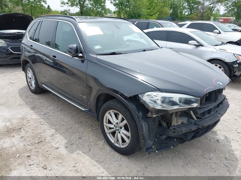 2015 BMW X5 VIN 5UXKR0C5XF0K62783 IAAI salvage auction — FRONT & REAR, Salvage (Illinois), sold $1,700 on 2026-07-28 (photo 1)