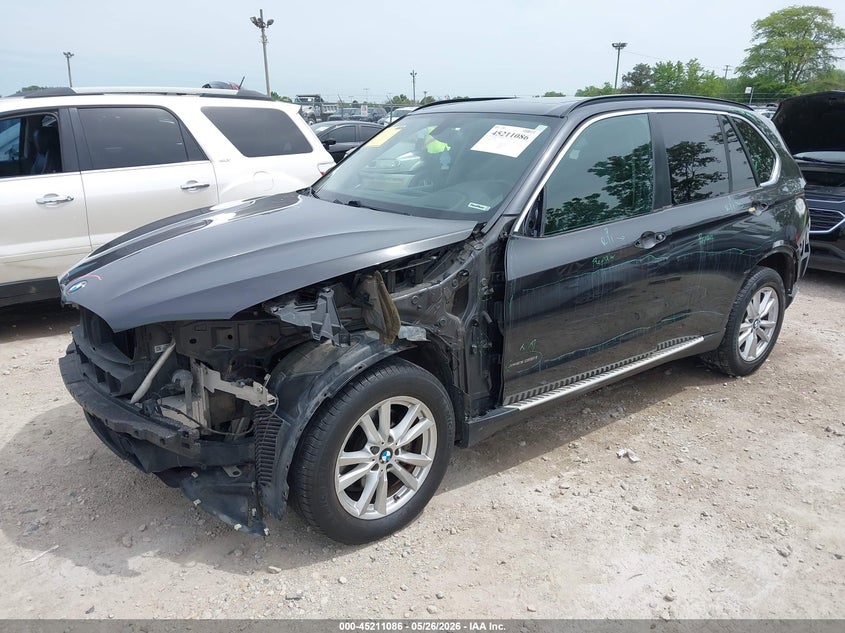 2015 BMW X5 VIN 5UXKR0C5XF0K62783 IAAI salvage auction — FRONT & REAR, Salvage (Illinois), sold $1,700 on 2026-07-28 (photo 2)