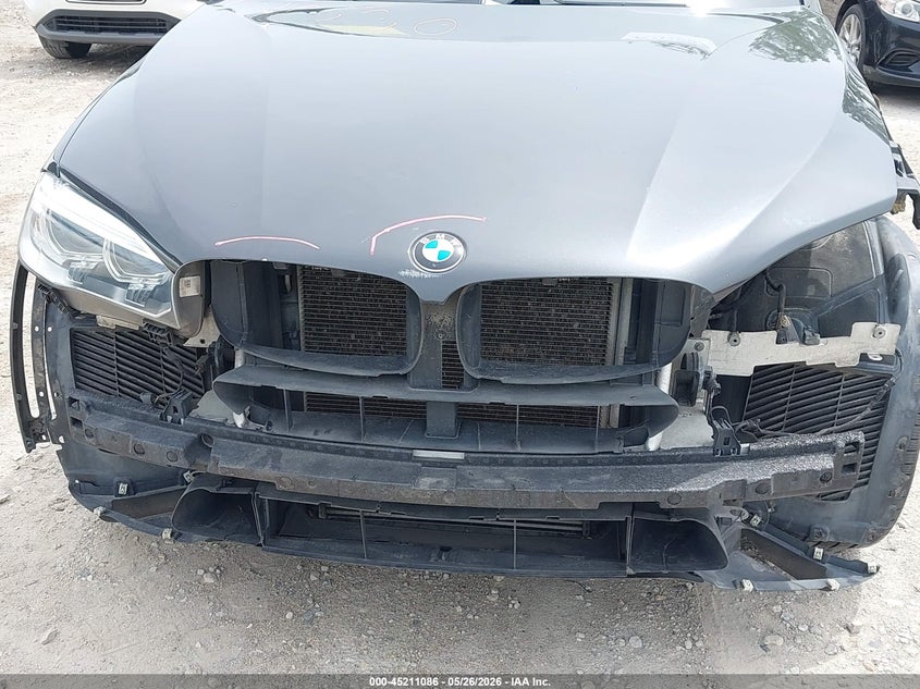2015 BMW X5 VIN 5UXKR0C5XF0K62783 IAAI salvage auction — FRONT & REAR, Salvage (Illinois), sold $1,700 on 2026-07-28 (photo 6)