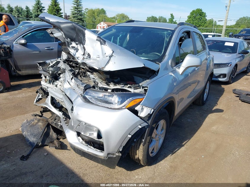 2020 Chevrolet Trax VIN KL7CJLSB7LB332176 IAAI salvage auction — FRONT END, Salvage Title, sold $450 on 2026-07-16 (photo 2)