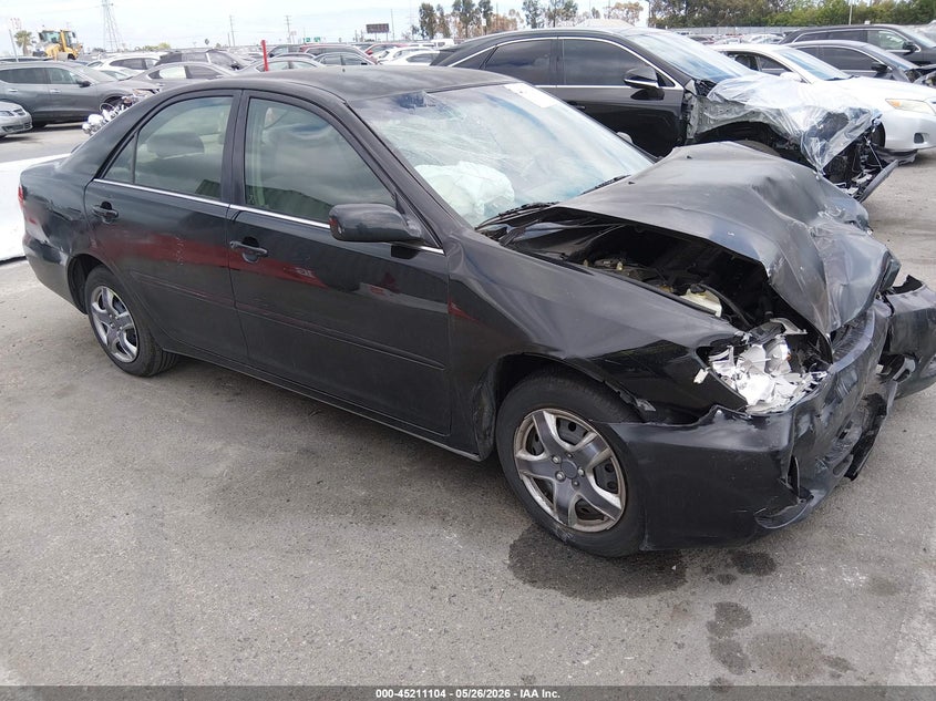 2006 Toyota Camry VIN 4T1BE32K26U149274 IAAI salvage auction — NORMAL WEAR, Clear - Dealer Only (California), sold $525 on 2026-07-09 (photo 1)