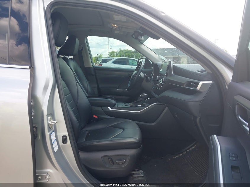 2020 Toyota Highlander VIN 5TDGZRBH2LS501999 IAAI salvage auction — HAIL, Salvage Title, sold $17,950 on 2026-07-27 (photo 5)