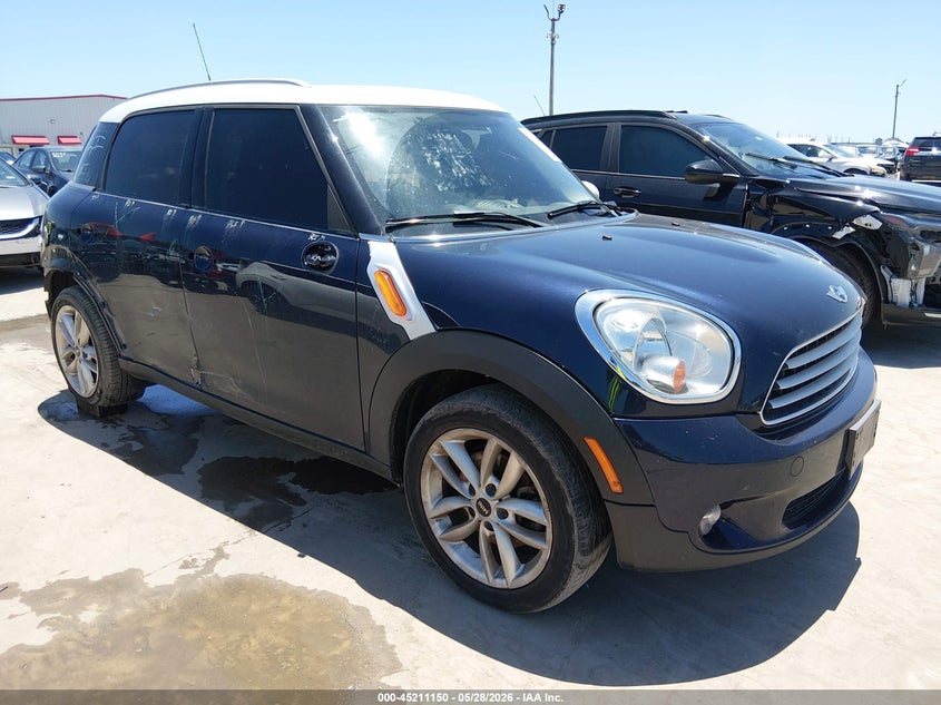 2014 Mini Countryman VIN WMWZB3C50EWR38334 IAAI salvage auction — RIGHT SIDE, Original (Texas), sold $925 on 2026-07-28 (photo 1)